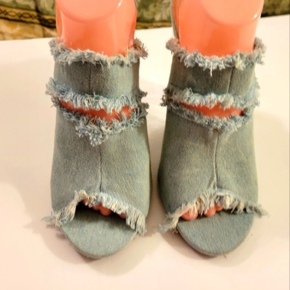 BRAND NEW SHOE REPUBLIC LA SHOES LIGHT DENIM SANDAL G1